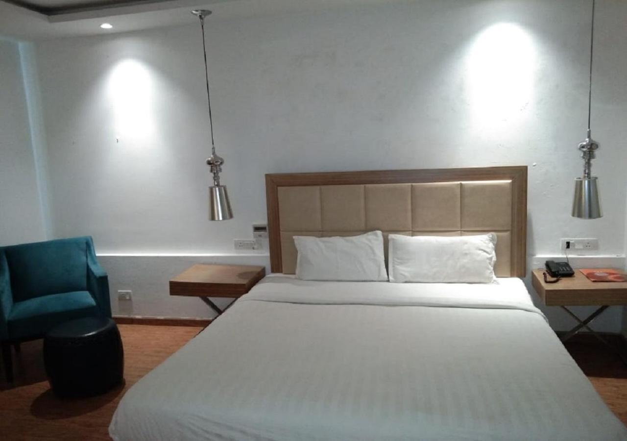 Hotel Amora - Rajnandgaon Raj Nandgaon Exterior photo